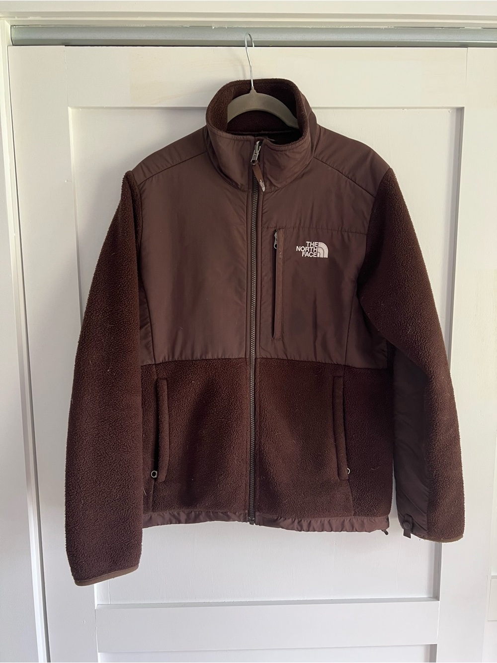 The North Face women’s Brown Full-Zip Fleece Jackety